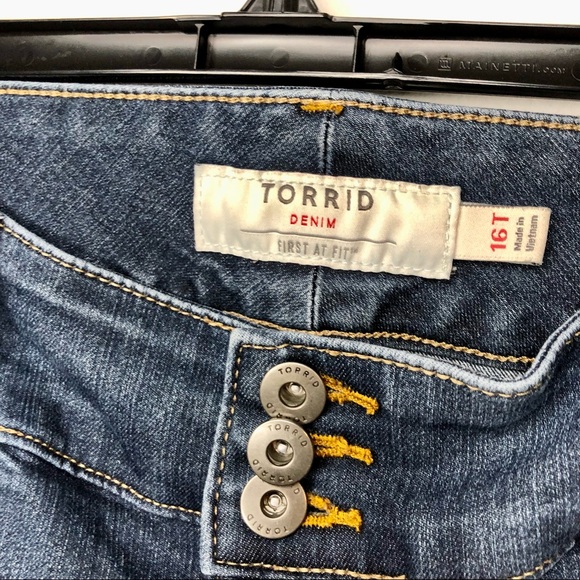 TORRID Jeans-Jeggings Dark Wash Stretch - Picture 8 of 9